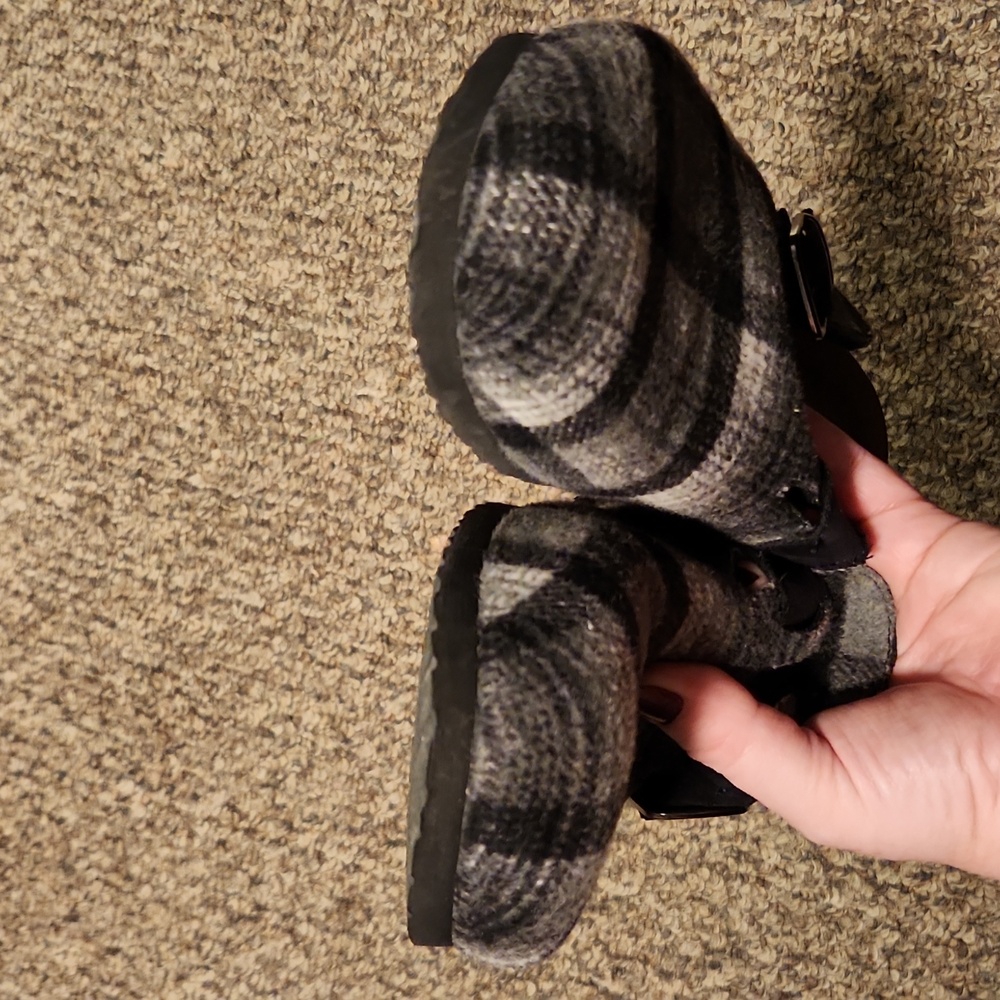 Mossimo Supply Co. Plaid Clogs Size 10 - Picture 5 of 6